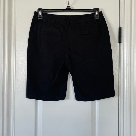 Falls Creek Shorts Woman's Mid Rise Twill Flat Front Casual Size 8 - Picture 2 of 6